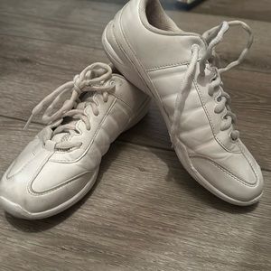 Varsity cheer shoes euc